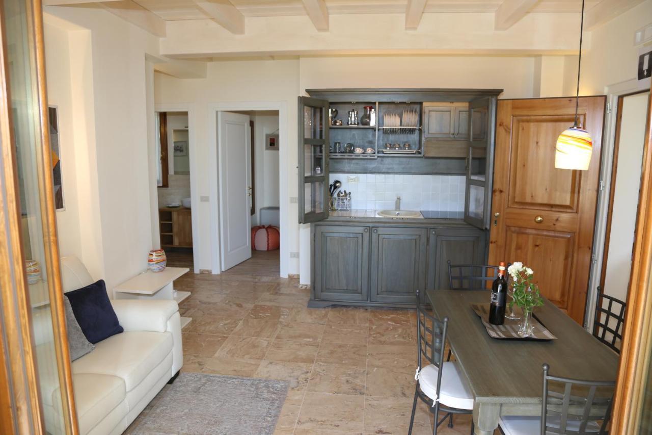 Casa Vacanze Squarcialupi كاستيلّينا إنْ كْيانت المظهر الخارجي الصورة