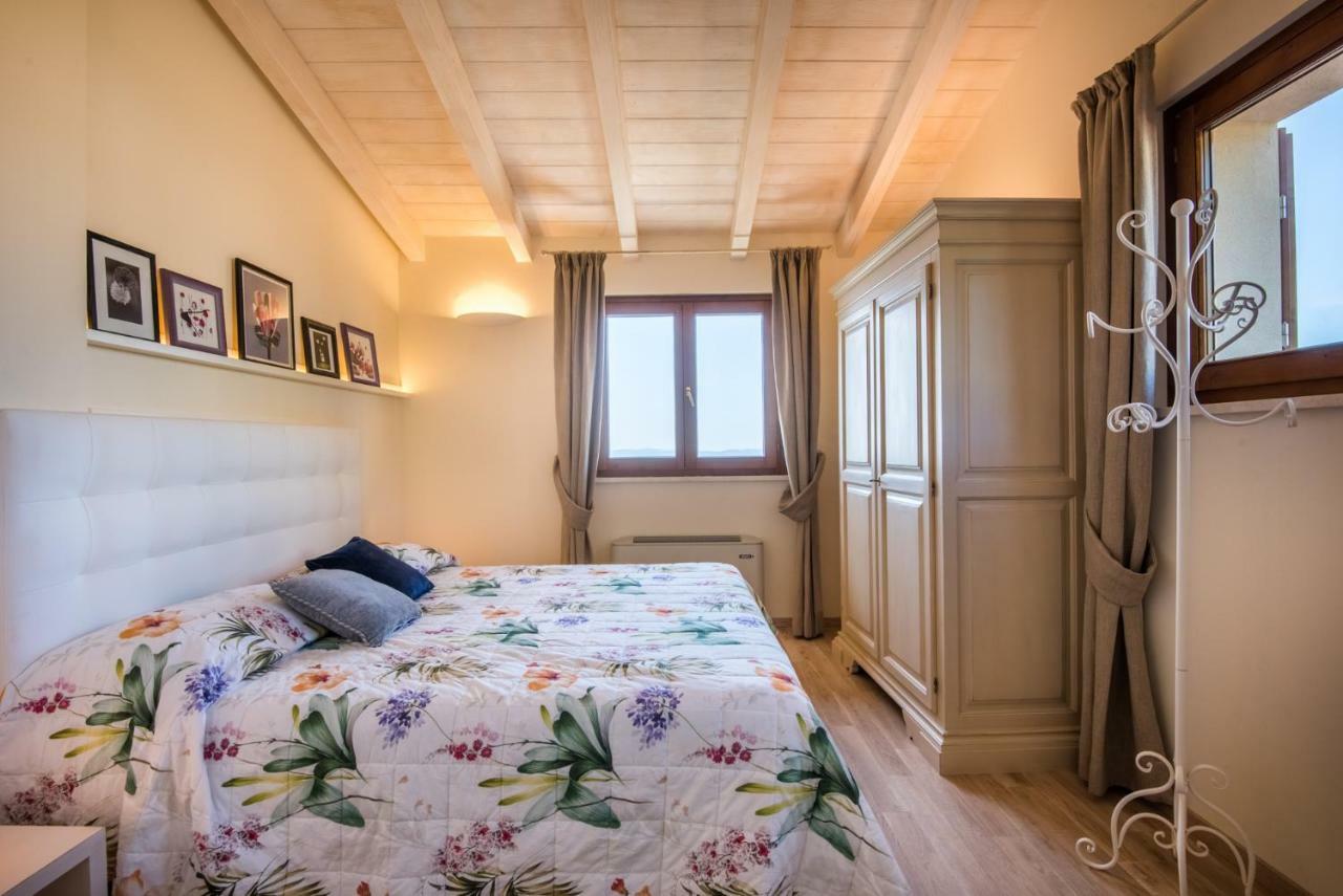Casa Vacanze Squarcialupi كاستيلّينا إنْ كْيانت المظهر الخارجي الصورة