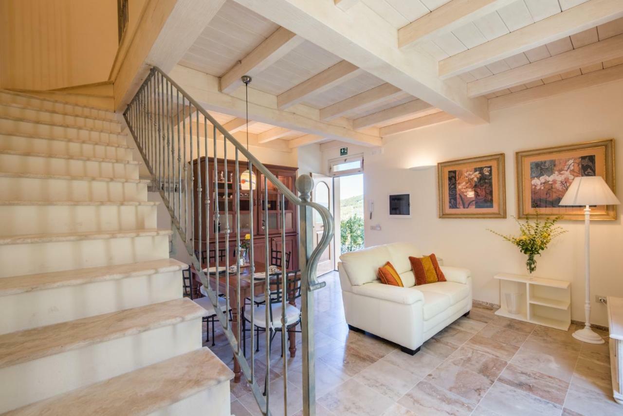Casa Vacanze Squarcialupi كاستيلّينا إنْ كْيانت المظهر الخارجي الصورة