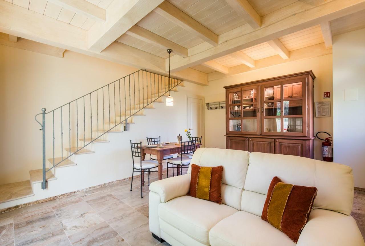 Casa Vacanze Squarcialupi كاستيلّينا إنْ كْيانت المظهر الخارجي الصورة