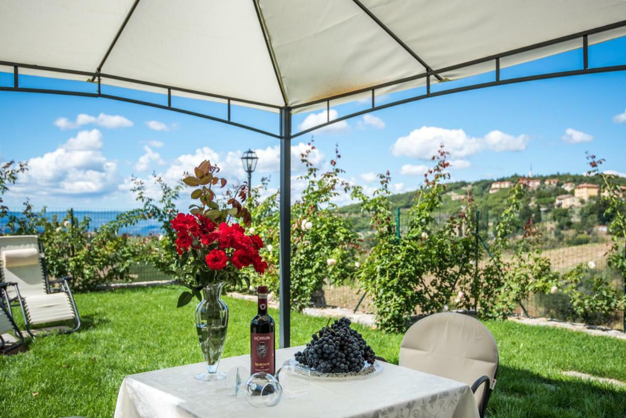 Casa Vacanze Squarcialupi كاستيلّينا إنْ كْيانت المظهر الخارجي الصورة